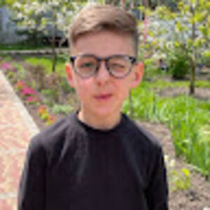 Meet your Posher, Денис